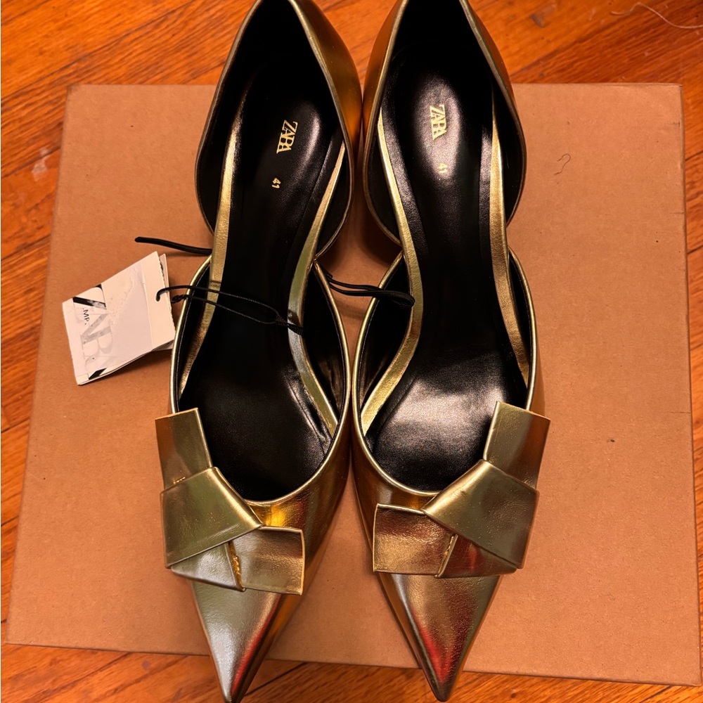 Zara Gold Pointed Toe Heels